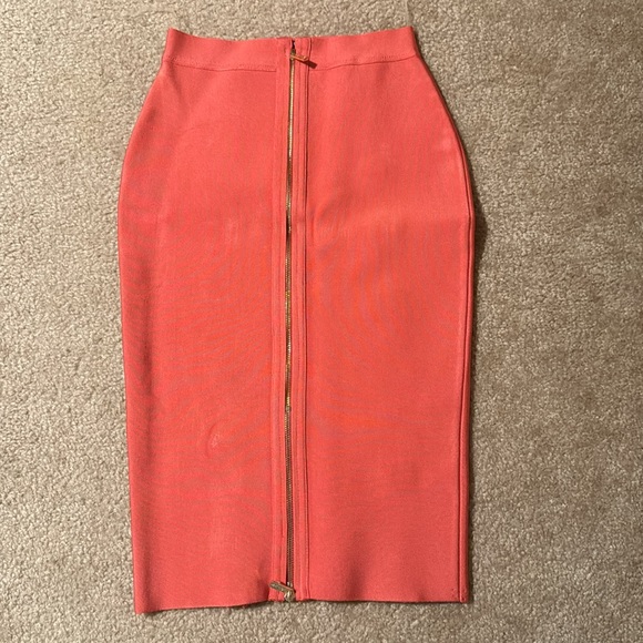 House of CB CORAL 2 piece bandage with gold zipper midi skirt and top set. NWOT - Picture 4 of 7